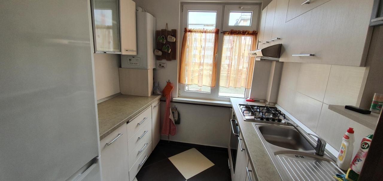 Yla Apartments Piatra Neamţ Dış mekan fotoğraf