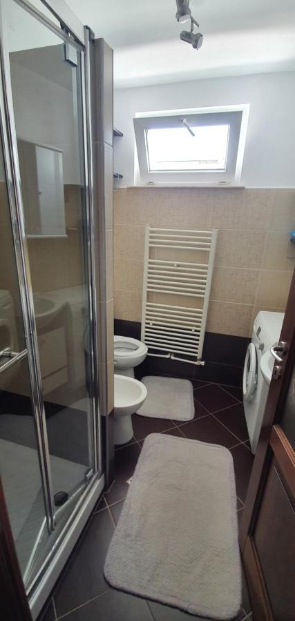 Yla Apartments Piatra Neamţ Dış mekan fotoğraf