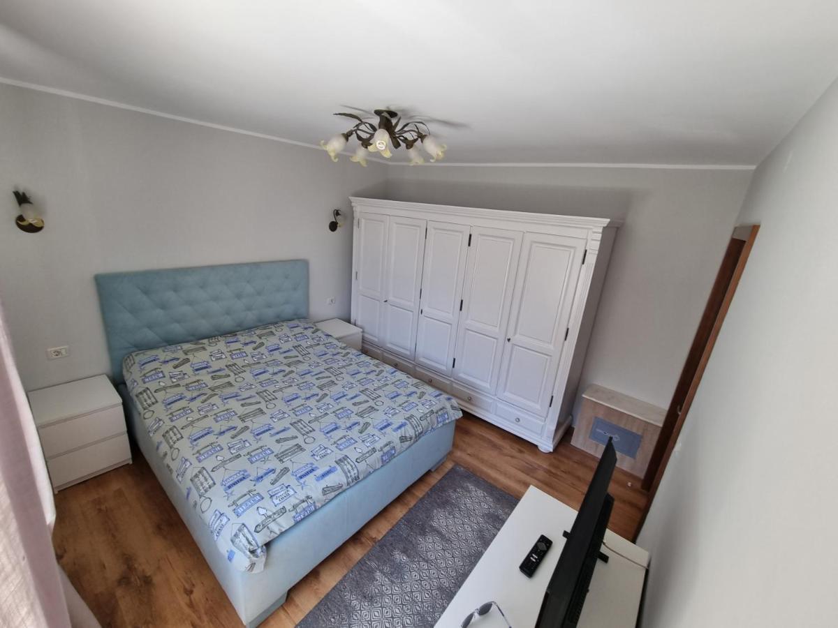 Yla Apartments Piatra Neamţ Dış mekan fotoğraf