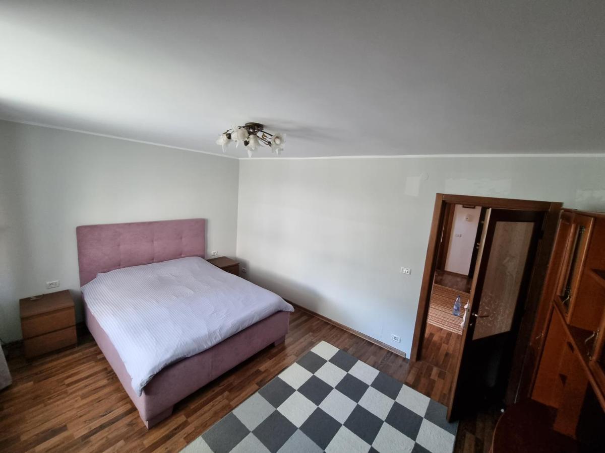 Yla Apartments Piatra Neamţ Dış mekan fotoğraf