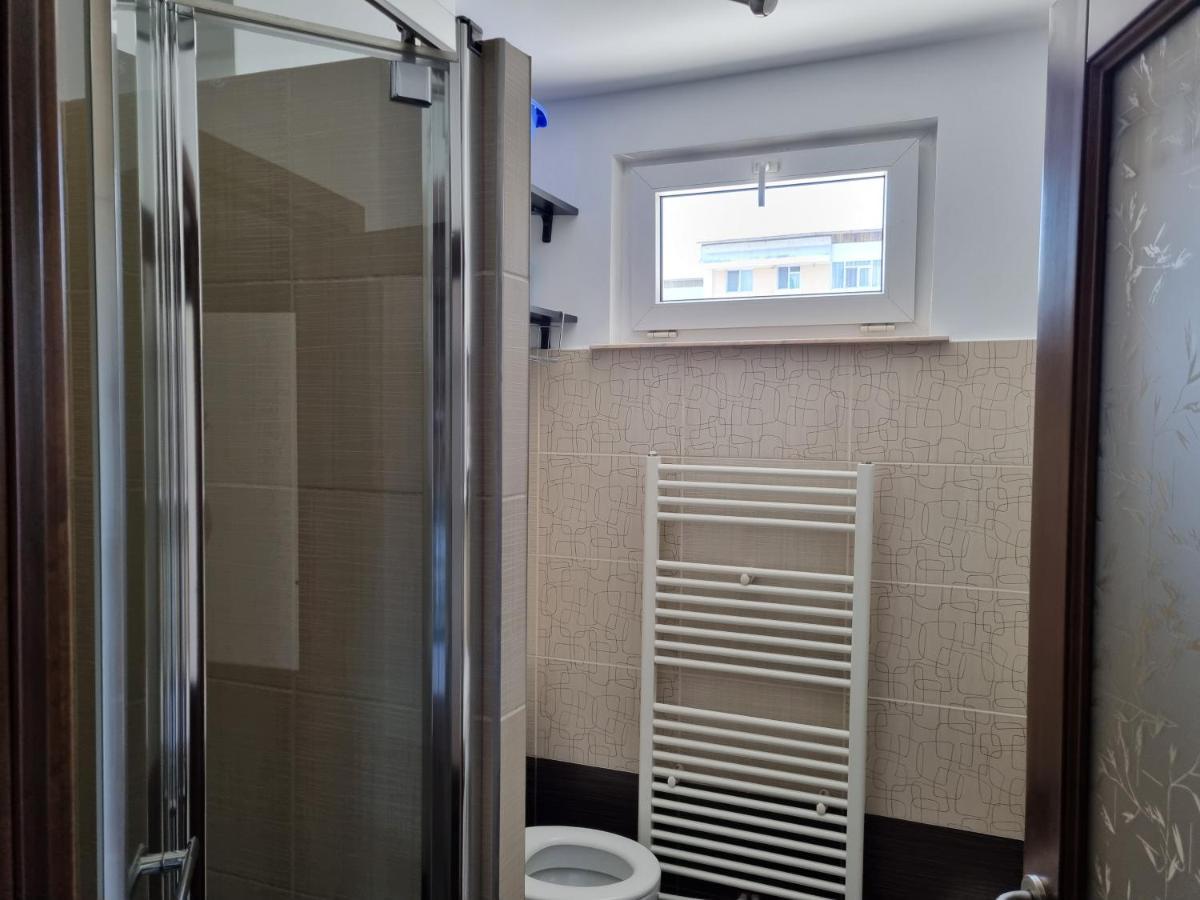 Yla Apartments Piatra Neamţ Dış mekan fotoğraf